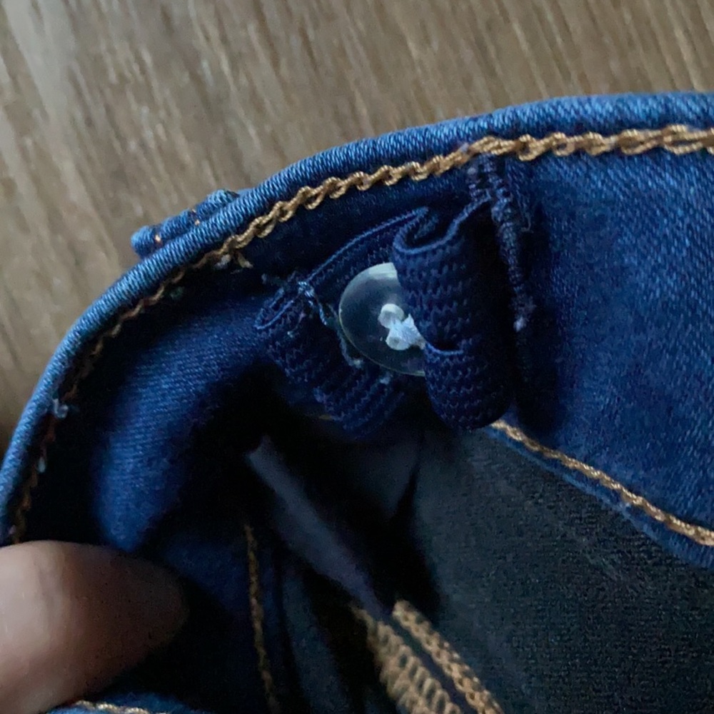 Jeans - Picture 3 of 4